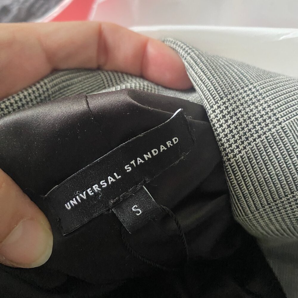 Universal Standard Houndstooth Morgan Trenchcoat - image 3